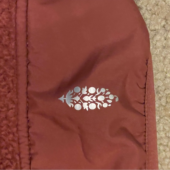 FP Free People movement Fleece. Pinkish orangey brown color. Hit the slopes. - Picture 10 of 11